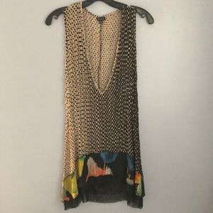 Komarov tan and black long tunic
